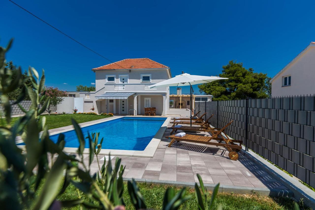 Kristina Holiday Home With Private Swimmingpool Visocane Extérieur photo