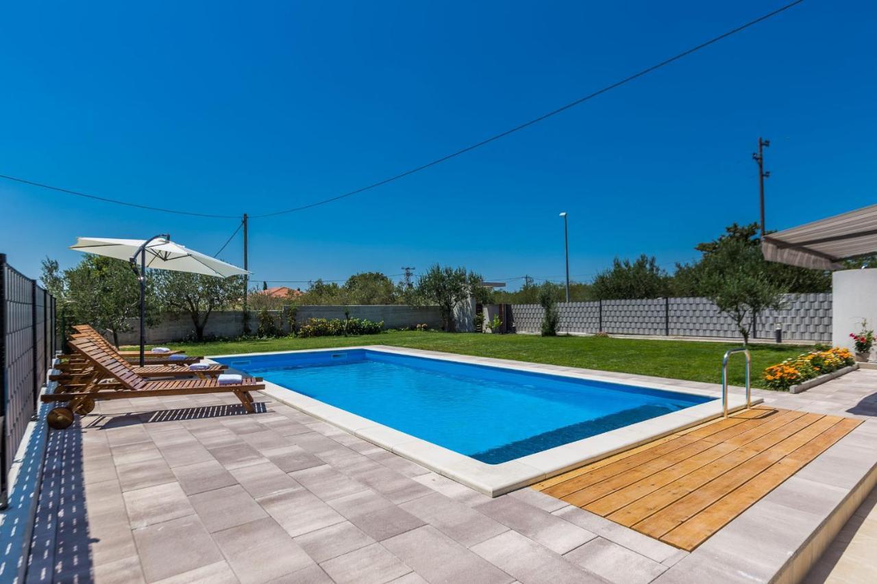 Kristina Holiday Home With Private Swimmingpool Visocane Extérieur photo